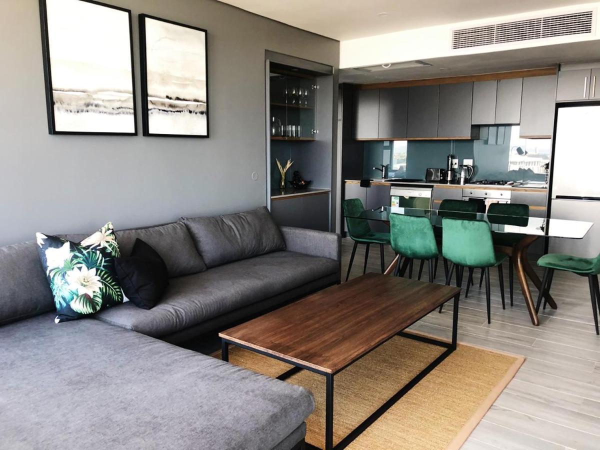 다반 Umhlanga Arch 10Th Floor- Sea Views! 아파트 외부 사진